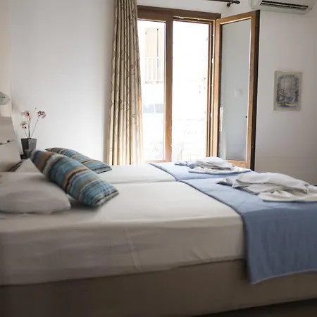 Vasoula's Hostel
